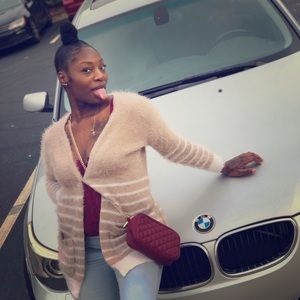 Meet your Posher, Androney